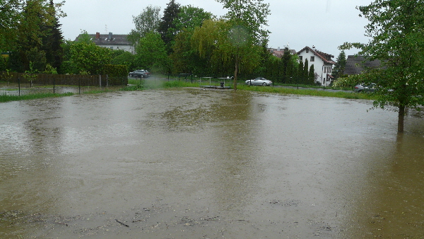 Kobenbach vor B31 Rückhaltebecken P1200430 Kobenbach vor B31 Rückhaltebecken P1200430