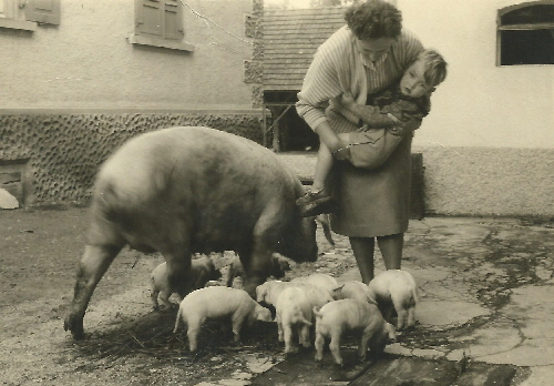 Ottilie Rauber mit Karl Rauber um 1956